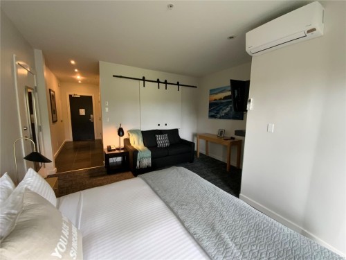 202-596 Marine Dr, Ucluelet, BC - Indoor Photo Showing Other Room