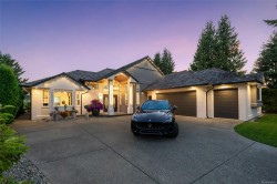 3088 Kensington Cres  Courtenay, BC V9N 8Z8