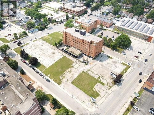 315 University Avenue West, Windsor, ON 