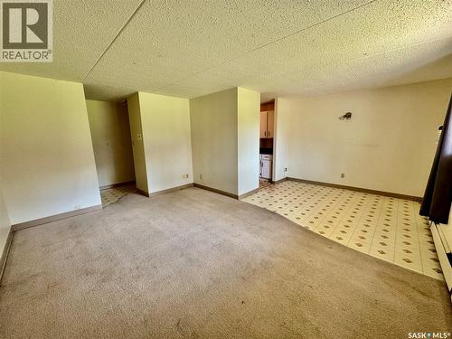 11 27 Centennial Street, Regina, SK - Indoor Photo Showing Other Room