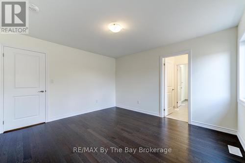 174 Mapleside Drive, Wasaga Beach, ON - Indoor Photo Showing Other Room
