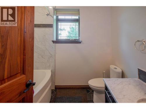 2713 210 Road, Dawson Creek, BC - Indoor Photo Showing Bathroom