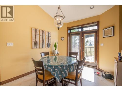 2713 210 Road, Dawson Creek, BC - Indoor Photo Showing Dining Room