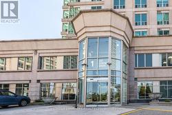 1506 - 1 LEE CENTRE DRIVE  Toronto, ON M1H 3J2