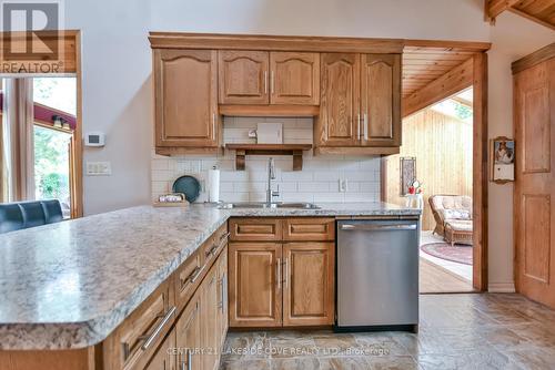 135 Bayshore Drive, Ramara, ON - Indoor Photo Showing Kitchen