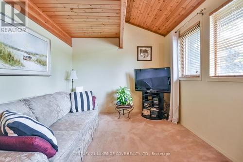 135 Bayshore Drive, Ramara, ON - Indoor