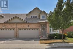 127 - 2125 ITABASHI WAY  Burlington, ON L7M 0A1