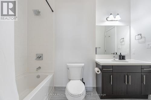 311 - 690 King Street W, Kitchener, ON - Indoor Photo Showing Bathroom