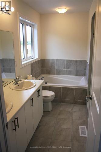 6 Hillcroft Way, Kawartha Lakes (Bobcaygeon), ON - Indoor Photo Showing Bathroom