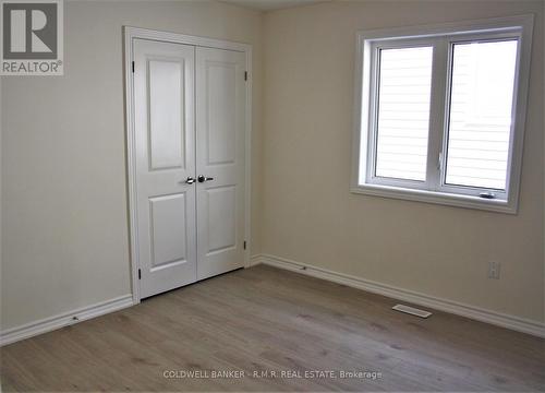 6 Hillcroft Way, Kawartha Lakes (Bobcaygeon), ON - Indoor Photo Showing Other Room