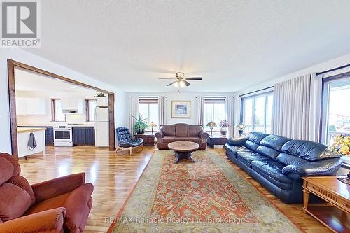 77504 Melena Drive, Bluewater (Bayfield), ON - Indoor Photo Showing Living Room