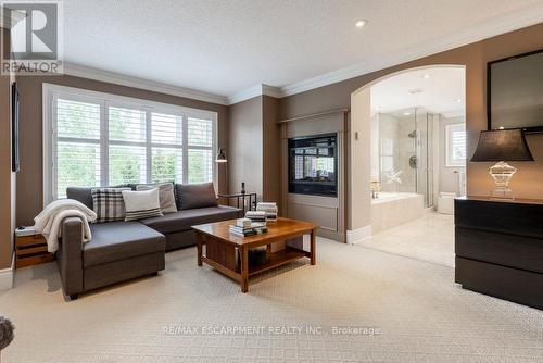 4212 Kane Crescent, Burlington, ON - Indoor Photo Showing Living Room