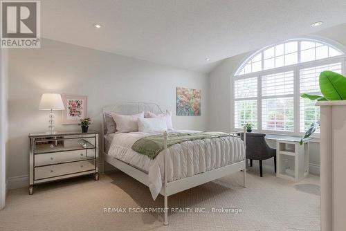 4212 Kane Crescent, Burlington, ON - Indoor Photo Showing Bedroom