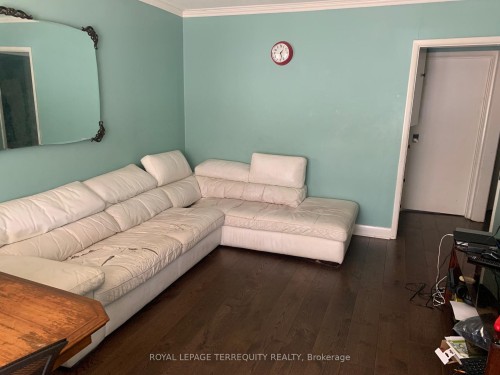 879 Sixth Street, Mississauga, ON - Indoor