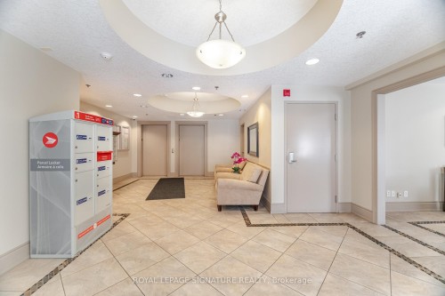 307-47 Caroline Street N, Hamilton, ON - Indoor Photo Showing Other Room