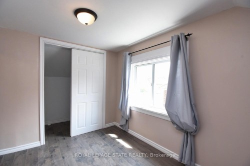 120 Clara Street, Thorold, ON - Indoor