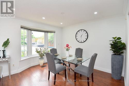 95 Birchpark Drive N, Grimsby, ON - Indoor Photo Showing Dining Room