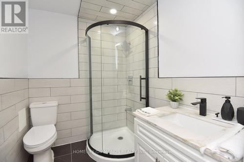 95 Birchpark Drive N, Grimsby, ON - Indoor Photo Showing Bathroom