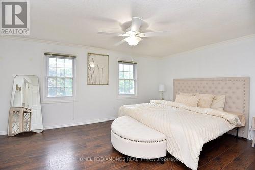 95 Birchpark Drive N, Grimsby, ON - Indoor Photo Showing Bedroom
