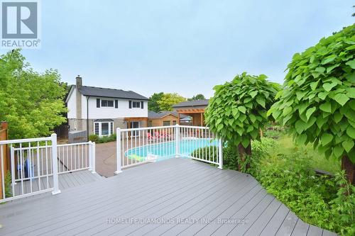 95 Birchpark Drive N, Grimsby, ON - Outdoor With Exterior
