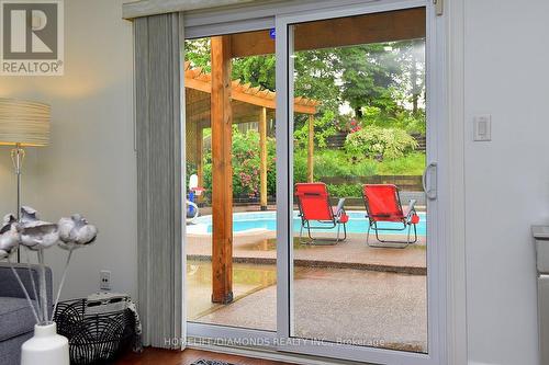 95 Birchpark Drive N, Grimsby, ON - Indoor Photo Showing Other Room