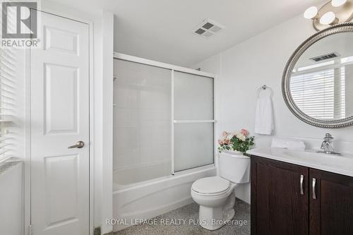 712 - 50 Kingsbridge Garden Circle, Mississauga, ON - Indoor Photo Showing Bathroom