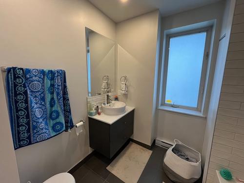 Bathroom - 303-5124 Rue Sherbrooke O., Montréal (Côte-Des-Neiges/Notre-Dame-De-Grâce), QC - Indoor Photo Showing Bathroom