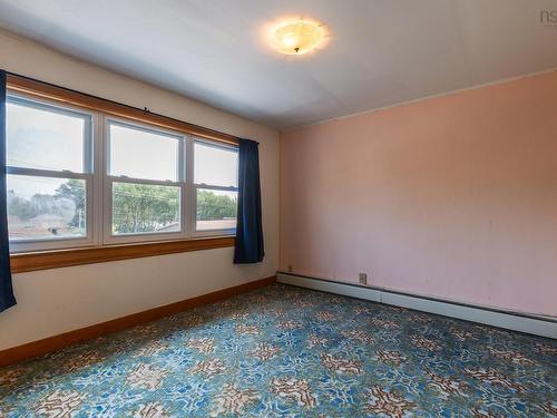 .. 17 Pitt Street, Port Hawkesbury, NS 