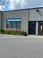 17 - 220 INDUSTRIAL PARKWAY S  Aurora, ON L4G 3V6