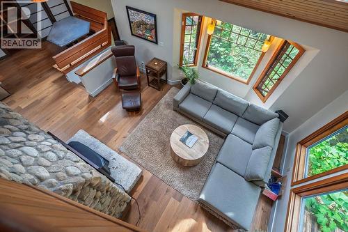 4225 3A Highway, Nelson, BC - Indoor