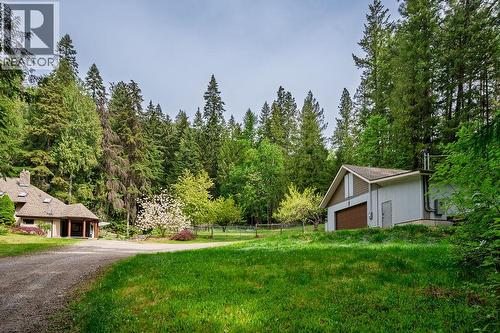 4225 3A Highway, Nelson, BC - Outdoor