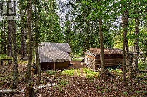 4225 3A Highway, Nelson, BC - Outdoor