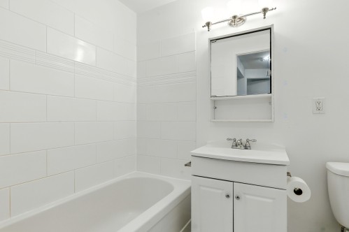 Salle de bains - 485  - 487 Ch. Du Mont-Loup-Garou, Sainte-Adèle, QC - Indoor Photo Showing Bathroom