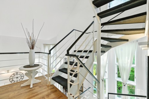 Escalier - 485  - 487 Ch. Du Mont-Loup-Garou, Sainte-Adèle, QC - Indoor Photo Showing Other Room