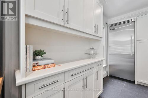 68 Thomas Street, Oakville (Oo Old Oakville), ON - Indoor