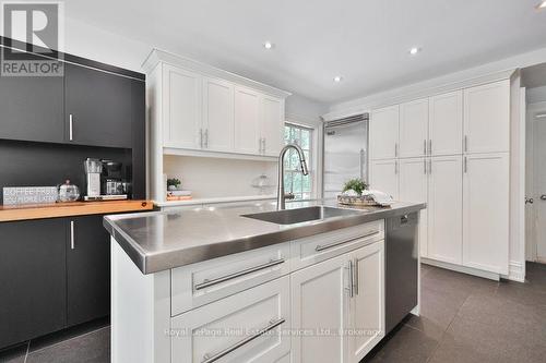 68 Thomas Street, Oakville (Oo Old Oakville), ON - Indoor Photo Showing Kitchen