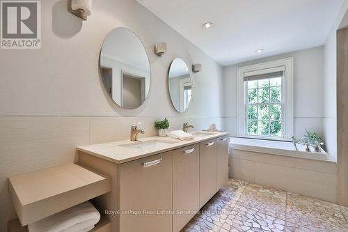 68 Thomas Street, Oakville (Oo Old Oakville), ON - Indoor Photo Showing Bathroom