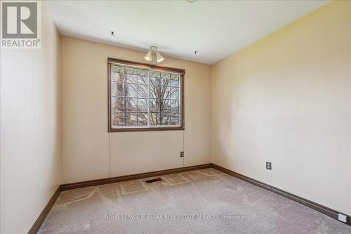 1 Westview Crescent, Hamilton, ON - Indoor Photo Showing Other Room