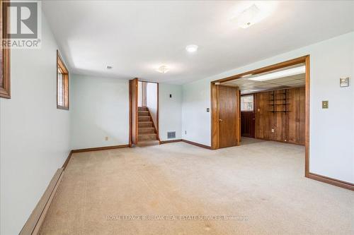 1 Westview Crescent, Hamilton, ON - Indoor Photo Showing Other Room