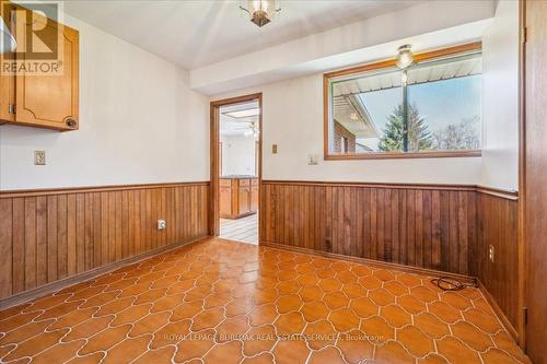 1 Westview Crescent, Hamilton, ON - Indoor Photo Showing Other Room