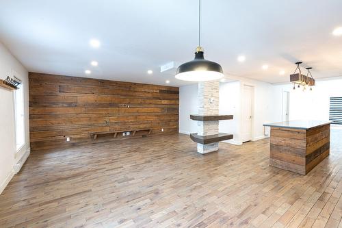 Living room - 235  - 237 Rue Ste-Marie, Terrebonne (Terrebonne), QC - Indoor