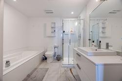 Ensuite bathroom - 