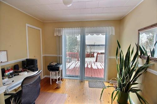 Boudoir - 799 Route 132 E., Nouvelle, QC - Indoor Photo Showing Office