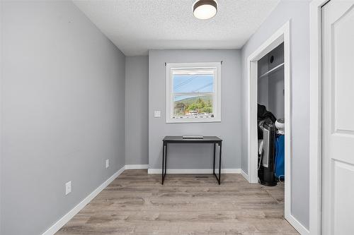 3592 Barney Road, West Kelowna, BC - Indoor Photo Showing Other Room