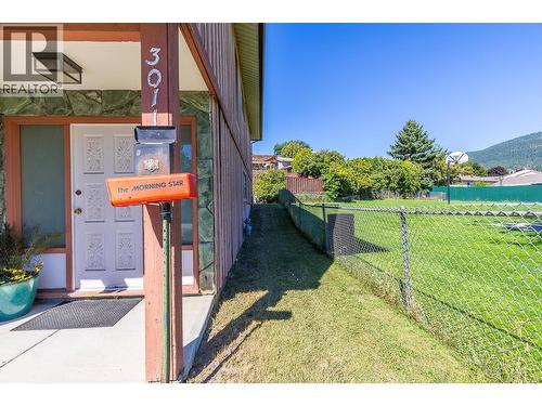 SIDE YARD - Northwest Side - 3011 11 Street, Vernon, BC - Outdoor