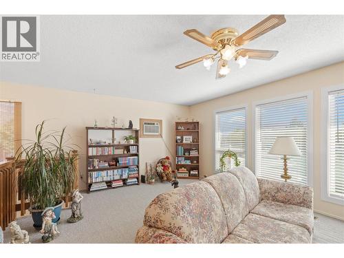 LIVING ROOM - Ceiling fan to move the are around! - 3011 11 Street, Vernon, BC - Indoor