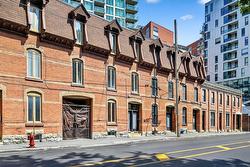 201  - 203 Rue de la Montagne  Montréal (Le Sud-Ouest), QC H3C 2A6