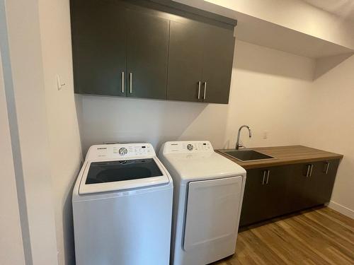 Laundry room - 2744 Ch. Du Parc, Orford, QC - Indoor Photo Showing Laundry Room