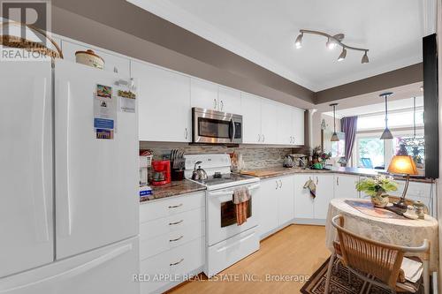 12 Davy Point Circle, Georgina, ON - Indoor Photo Showing Kitchen