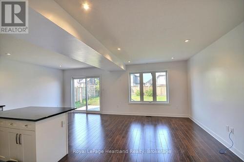 371 Beech Street, Lucan Biddulph (Lucan), ON - Indoor Photo Showing Other Room